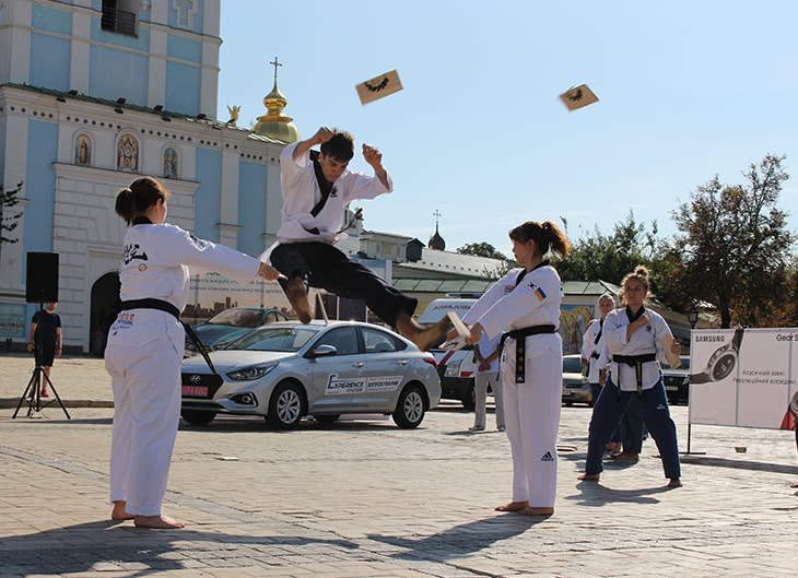 Автомобілі Hyundai м. Львів | Купити новий Хюндай | Авто Лідер Захід - фото 7